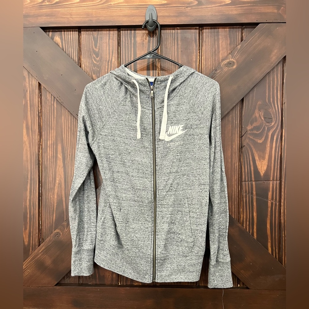 Nike thin jacket